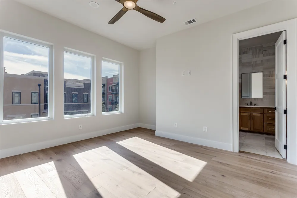 250 E Dallas Road #114 Grapevine, TX 76051